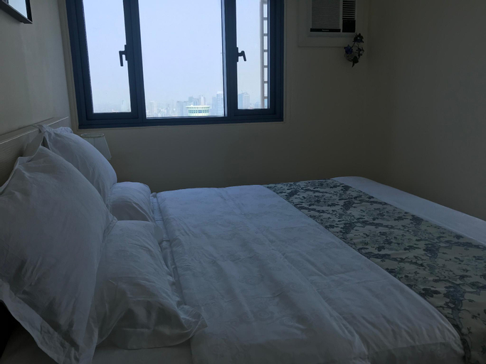 Bedroom 2, Grand Riviera Suites, Manila City