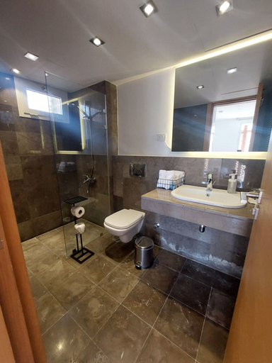 Bathroom 4, Nayah boutique Stays, Al-Ghurdaqah 2