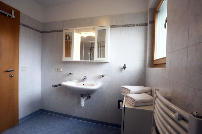 Bathroom 5, Residence Tantalus, Bolzano