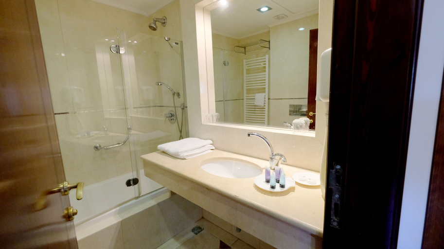 Bathroom 5, Christmas Hotel - Jerusalem