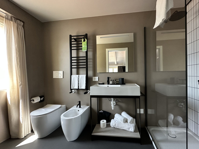 Bathroom 5, Villa Clementina Boutique Hotel, Como