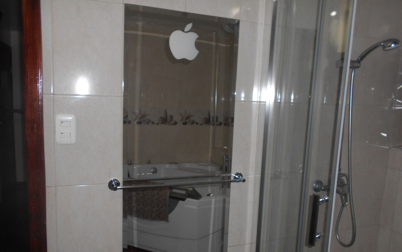 Bathroom 3, HOSTAL CRIDMY, Quito