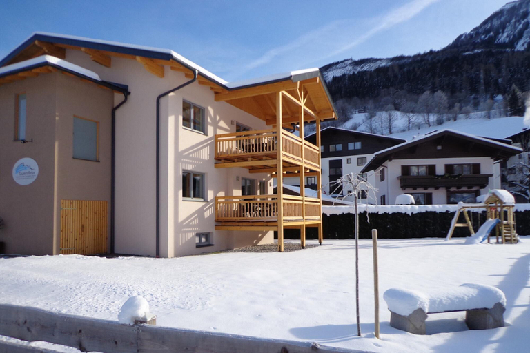 Room 5, Tauern Relax Lodges - Penthouse, Zell am See