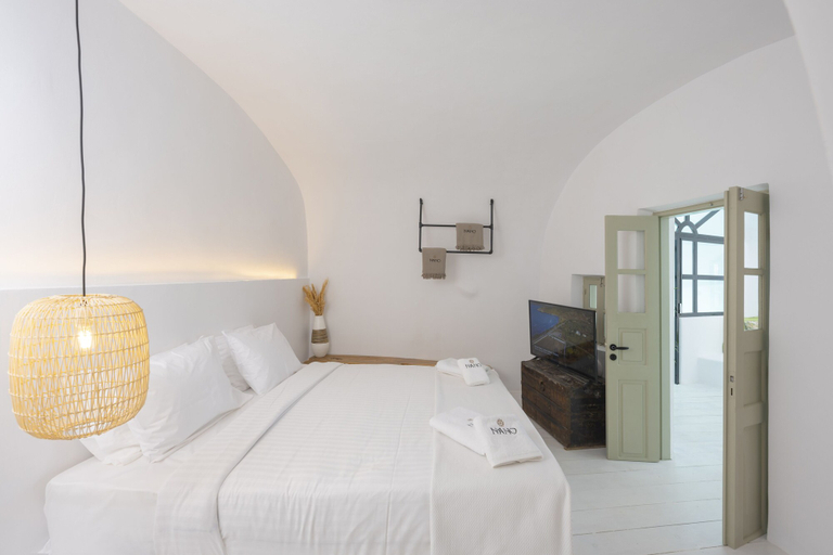 Bedroom 2, Nano Oia Canaves, South Aegean