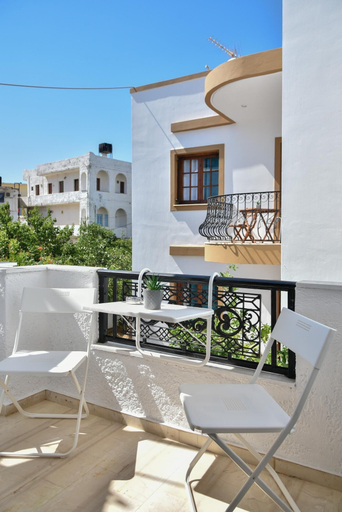 Others 5, Eva Studios 8 in Agia Pelagia, Crete