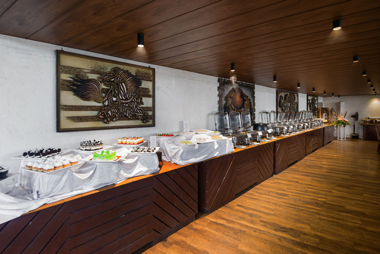 Food & Drinks 5, Manas Lifestyle Resort Igatpuri, Thane
