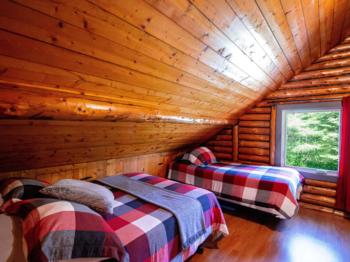 Bedroom 2, Les Chalets Tourisma - Le Chalet du 4e, Portneuf