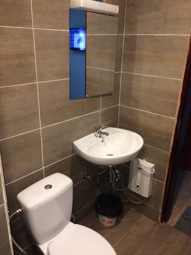 Bathroom 4, LIEBE HOTEL, Mfoundi