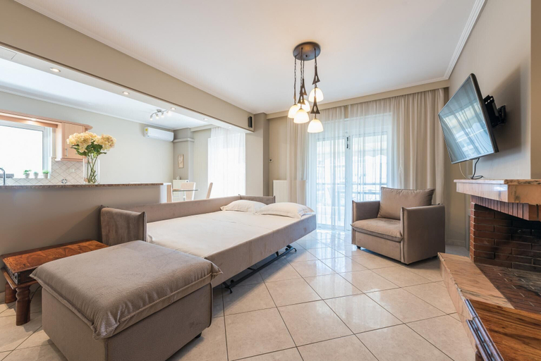 Room 2, Luxury and Spacious apt for 8 Guests New Features April 2025, Attica