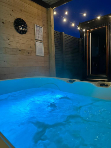 Sport & Beauty 4, TT Lodges, Stockton-on-Tees