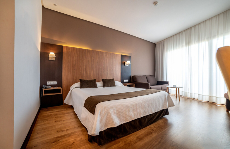 Bedroom 3, Albir Playa Hotel & Spa, Alicante