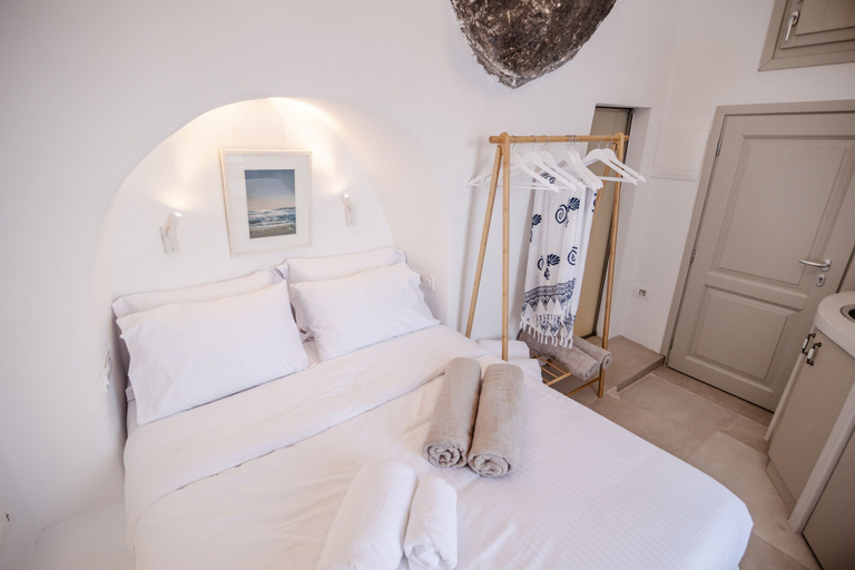Bedroom 3, Oia Mare Villas, South Aegean