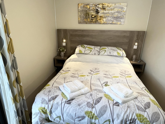 Bedroom, Rowan Boutique Lodge for Couples With a dog, East Riding of Yorkshire
