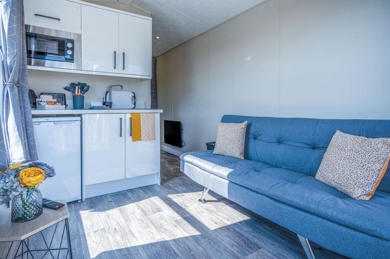Others 4, The Studio - 1 Bedroom Cabin - Amroth, Pembrokeshire