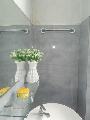 Bathroom 3, Sunrise City Palace, Negombo
