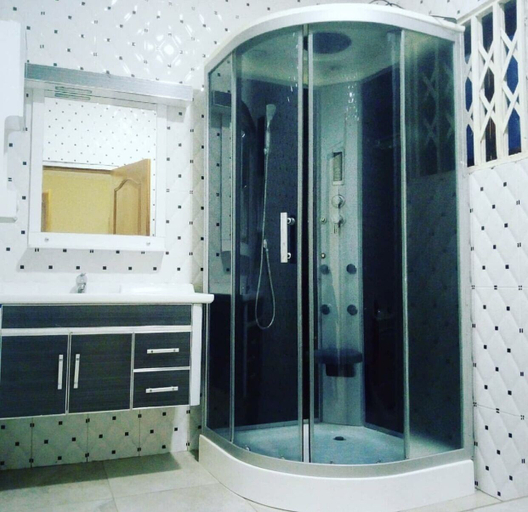 Bathroom, Accra Royal Hotel, Accra