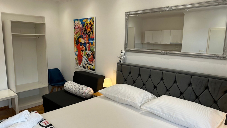 Bedroom 2, IRIS OASIS, Split