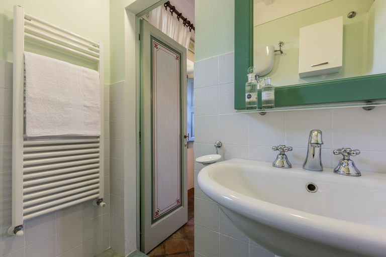 Bathroom 4, Palazzo Rosadi by MC, Arezzo