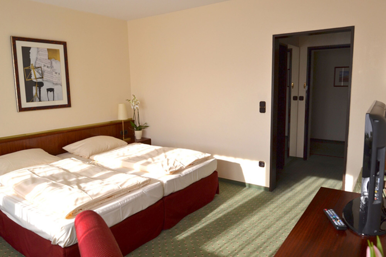 Bedroom 2, Amedia Siegen, Trademark Collection by Wyndham, Siegen-Wittgenstein