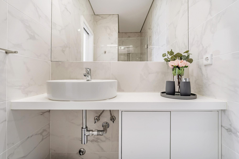 Bathroom 5, Nomad s Formosa Harmony - 1bed Porto, Porto