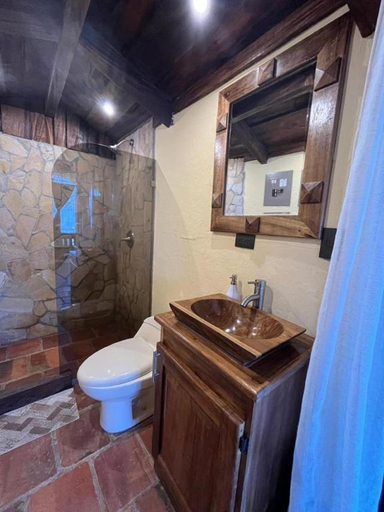 Bathroom 3, Hotel Pico Colorado, Desamparados