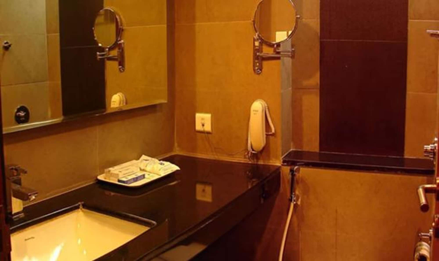 Bathroom, Fabhotel Prime Meghalaya, Visakhapatnam