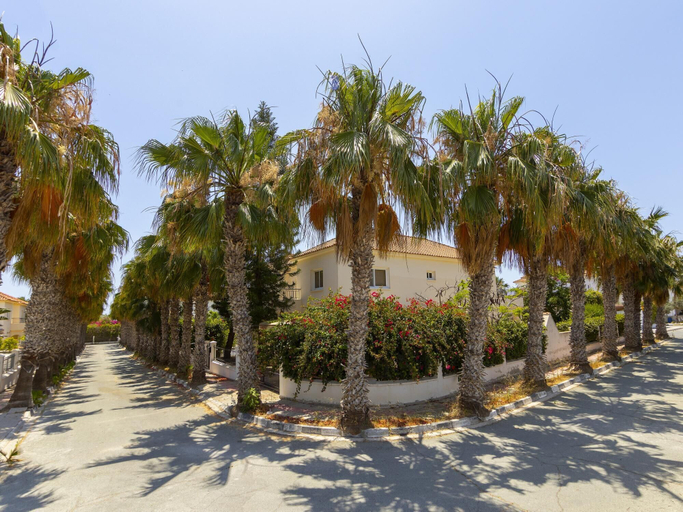 Exterior & Views 2, Meneou Seaside Mansion 7, Larnaca