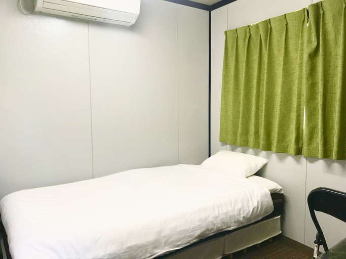 Bedroom 4, Guest House NOW TRAVEL ShinOsaka, Osaka