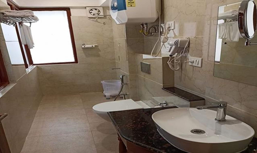 Bathroom 3, Fabhotel Prime Denzong Shiron, East Sikkim