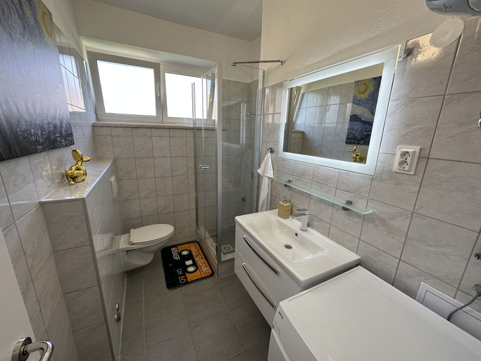 Bathroom 3, IRIS OASIS, Split
