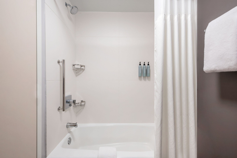 Bathroom 4, Courtyard by Marriott Ballantyne, Mecklenburg