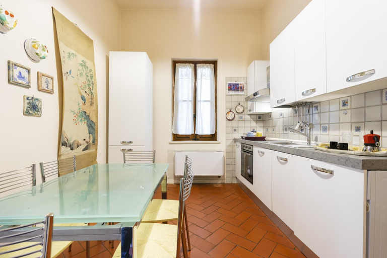 Others 4, Borgo San Jacopo Apartment, Florence