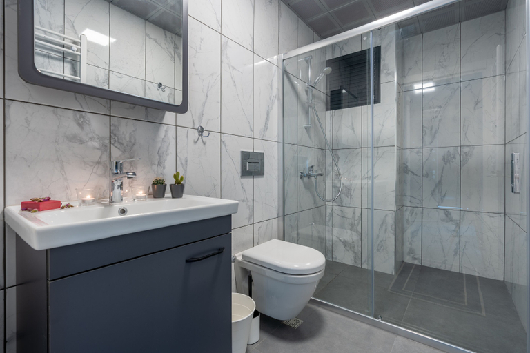 Bathroom 3, Rose Erela, Antalya