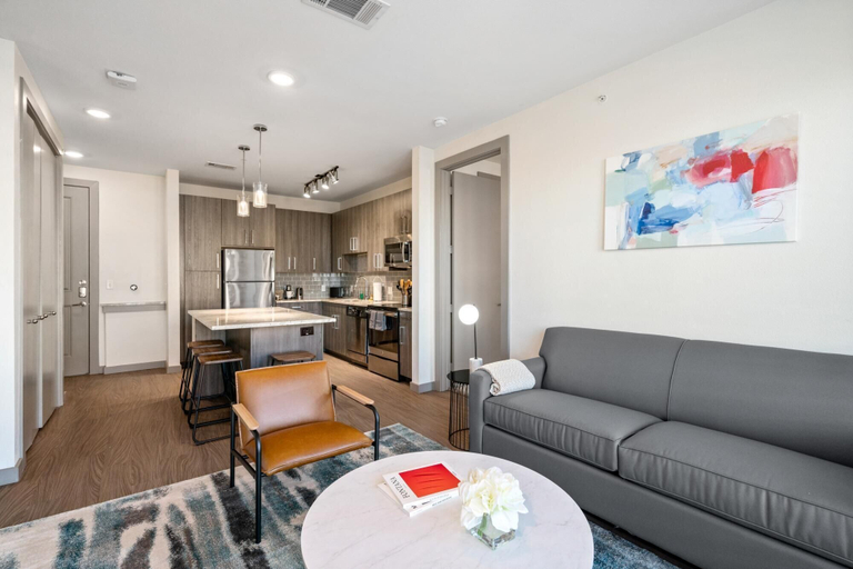 Room 3, Arlington Spacious 2BD 2BA Apartment, Arlington