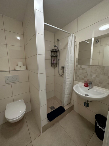 Bathroom 4, Best Cologne, Köln