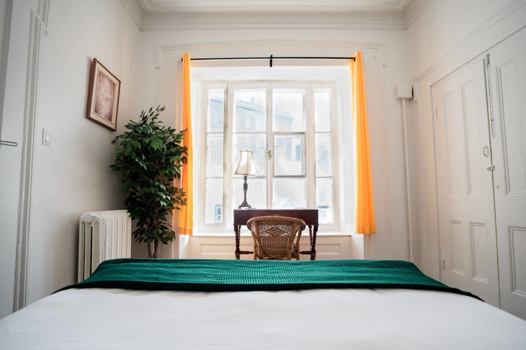 Room 2, Single Room Parking View, Communauté-Urbaine-de-Québec