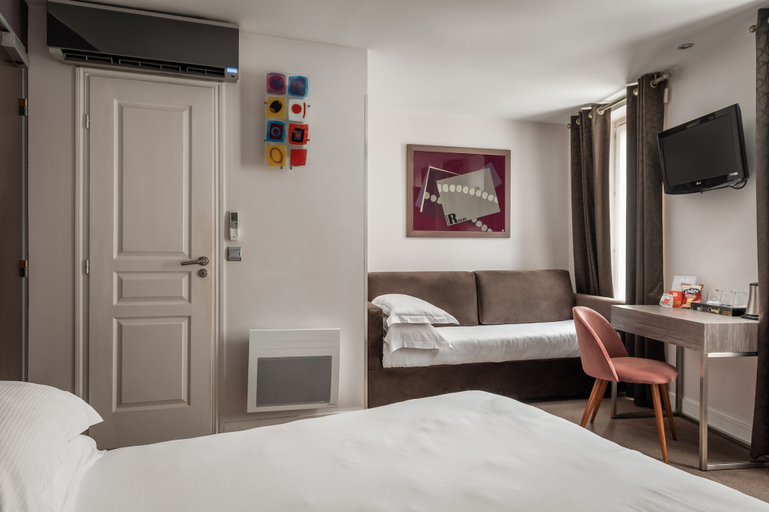 Bedroom 4, Hotel Arc de Triomphe, Paris