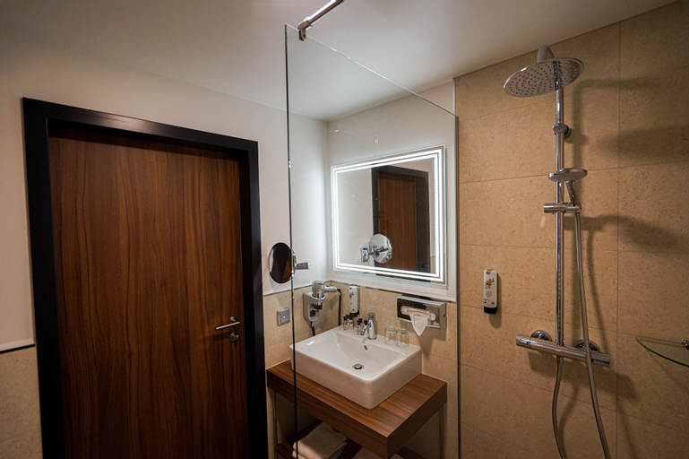 Bedroom 5, Amedia Linz, Trademark Collection by Wyndham, Linz