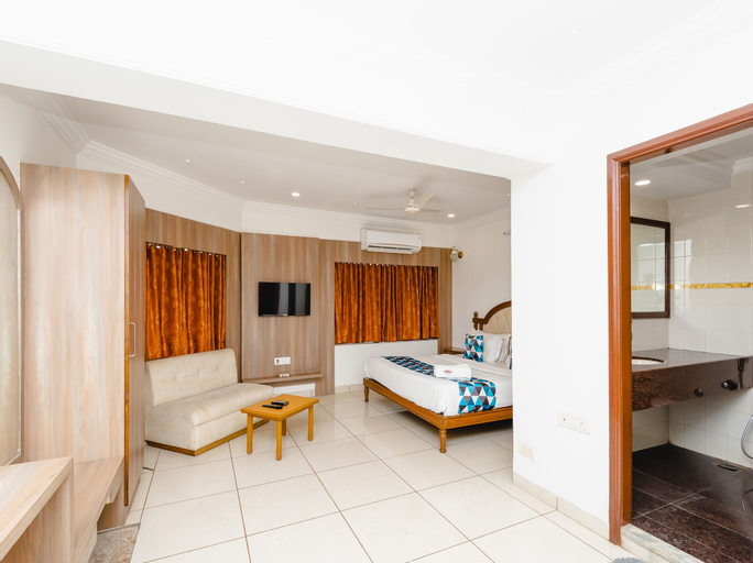 Hotel Galaxy, Surat