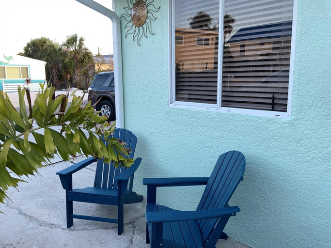 Room 2, The Turtle Nest 6 in Fort Myers Beach, Lee