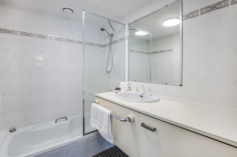 Bathroom 5