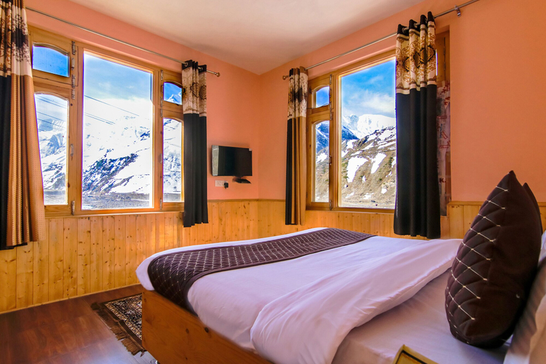 Bedroom 2, Fabhotel Sissu Regency, Lahul & Spiti
