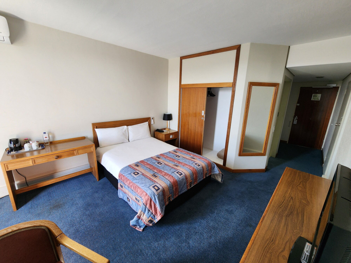 Bedroom 2, African Sky Hotels - Harrismith Inn, Thabo Mofutsanyane