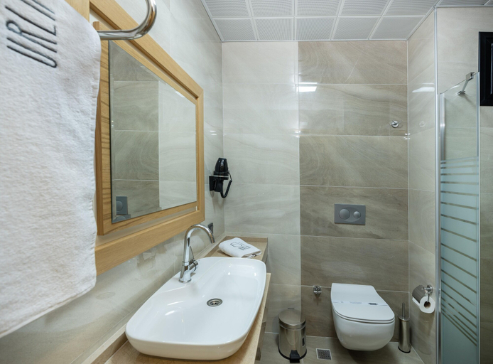 Bathroom 5, Ma-Si Urla Hotel, Urla