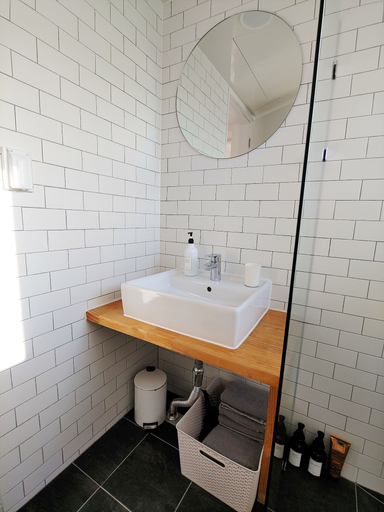 Bathroom 3, Naksan Balcony, Jongno