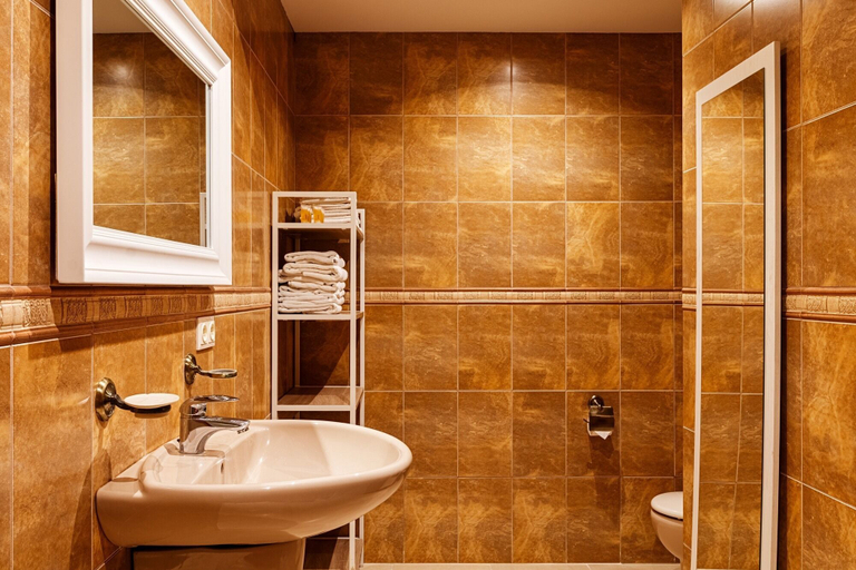Bathroom 4, Apartamentos Mirador, Alicante
