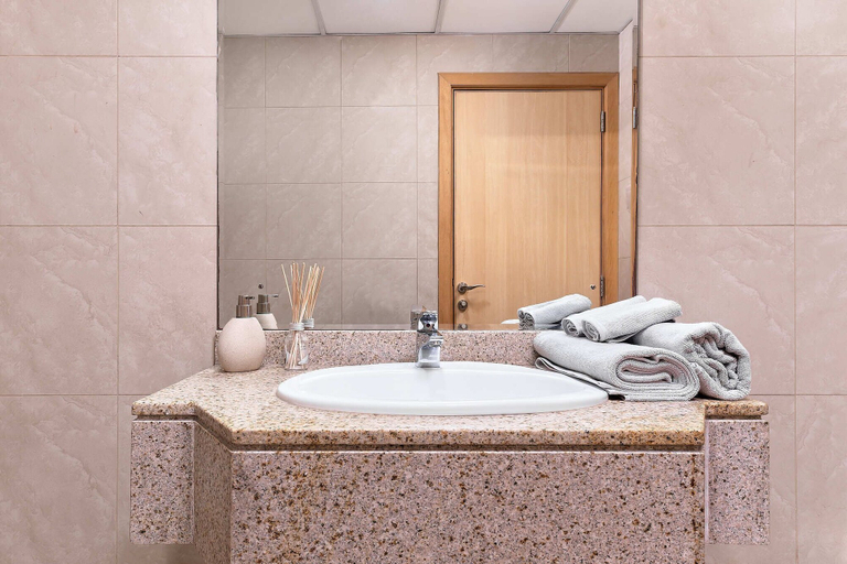 Room 4, Cozy 1BR apartment Marina Crown, Dubai