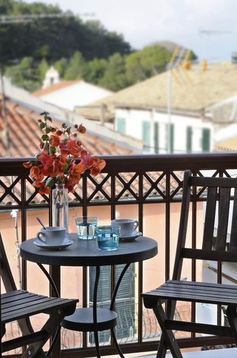 Room 2, Nafsika Apartment - Hidden gem Close to Gaios Centre, Ionian Islands