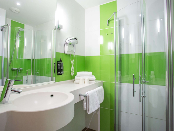 Bathroom 27