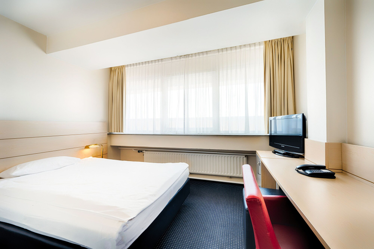 Bedroom 5, enjoy Hotel am Studio, Berlin